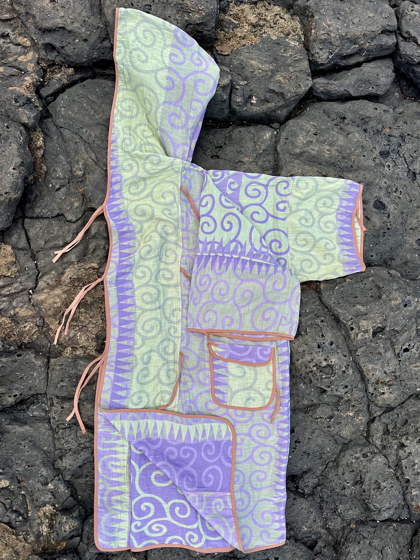 Swirl Purple/Emerald Beach Robe in a Whale Shape Bag