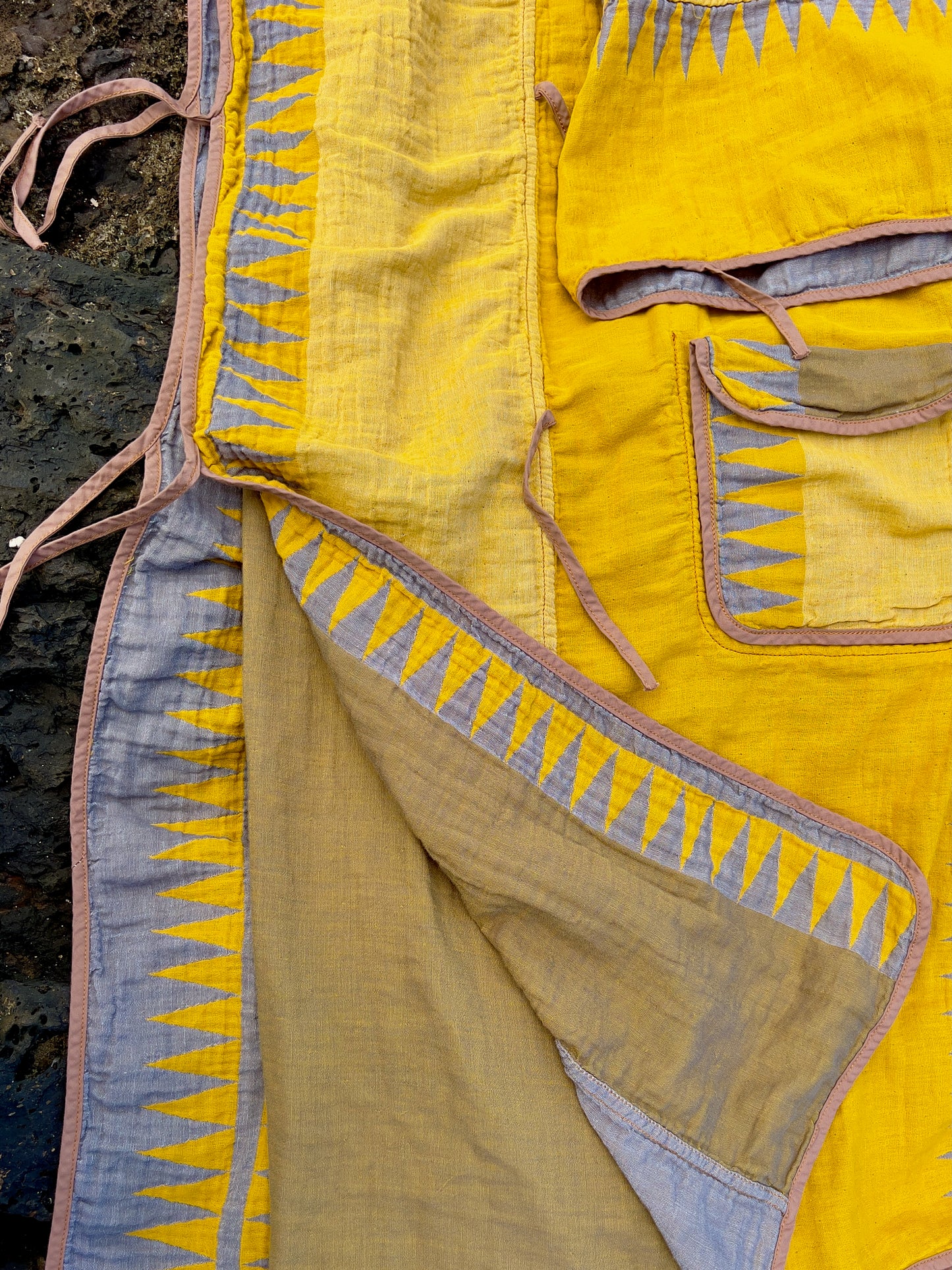 Traditional Yellow/Gray Beach Robe in a Whale Shape Bag